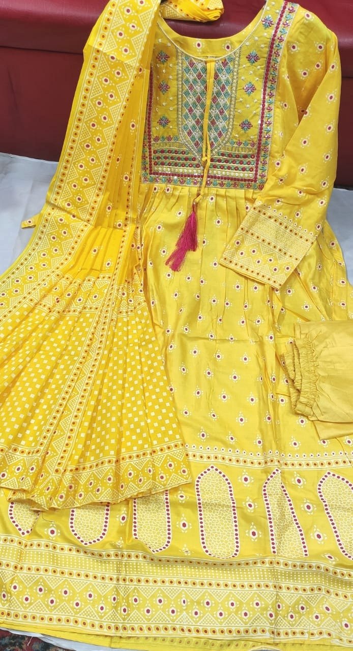 Readymade Lilen Three Piece